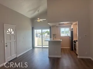 Long Beach, California 90802, United States, 2 Bedrooms Bedrooms, ,2 BathroomsBathrooms,Residential,Active,206236