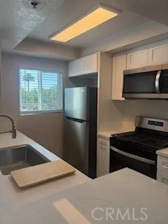 Long Beach, California 90802, United States, 2 Bedrooms Bedrooms, ,2 BathroomsBathrooms,Residential,Active,206236