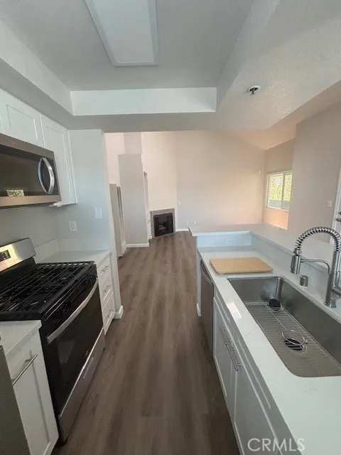 Long Beach, California 90802, United States, 2 Bedrooms Bedrooms, ,2 BathroomsBathrooms,Residential,Active,206236