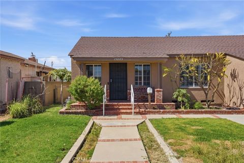 Photo of 15223 Gridley Rd, Norwalk, CA 90650 (MLS # PW26057881)