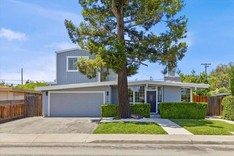 Photo of 758 Telford Avenue, Mountain View, CA 94043 (MLS # ML82049738)