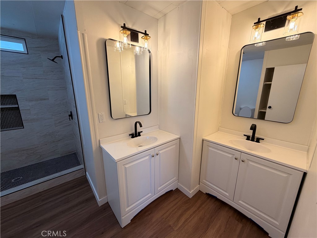 20683 Waalew Rd B163