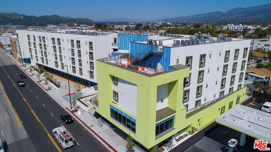 Virtual tours are available! This modern 1bd/1ba apartment home is available 12.03.25 but may be pre-leased immediately! Reconsider what it means to live in luxury in a community that checks every box for comfort, convenience, and style. At this community, you can begin and end your day connected to the lively energy that surrounds Glendale, CA. Situated in the dynamic Moorpark neighborhood, this one-bedroom apartment home boasts high-end finishes such as stainless steel appliances and vinyl plank flooring alongside enticing on-site attractions, including a rooftop terrace and a fitness center. Luxe living is more than just what's inside your community; it's about an unparalleled location. Nestled in a highly walkable neighborhood, this community is just steps away from popular destinations such as Glendale Galleria, downtown Glendale and The Americana at Brand. You will also enjoy proximity to public transit stops and Interstate 5, placing everything the San Fernando Valley has to offer at your fingertips.  Photos may consist of similar model units and virtually staged renderings.