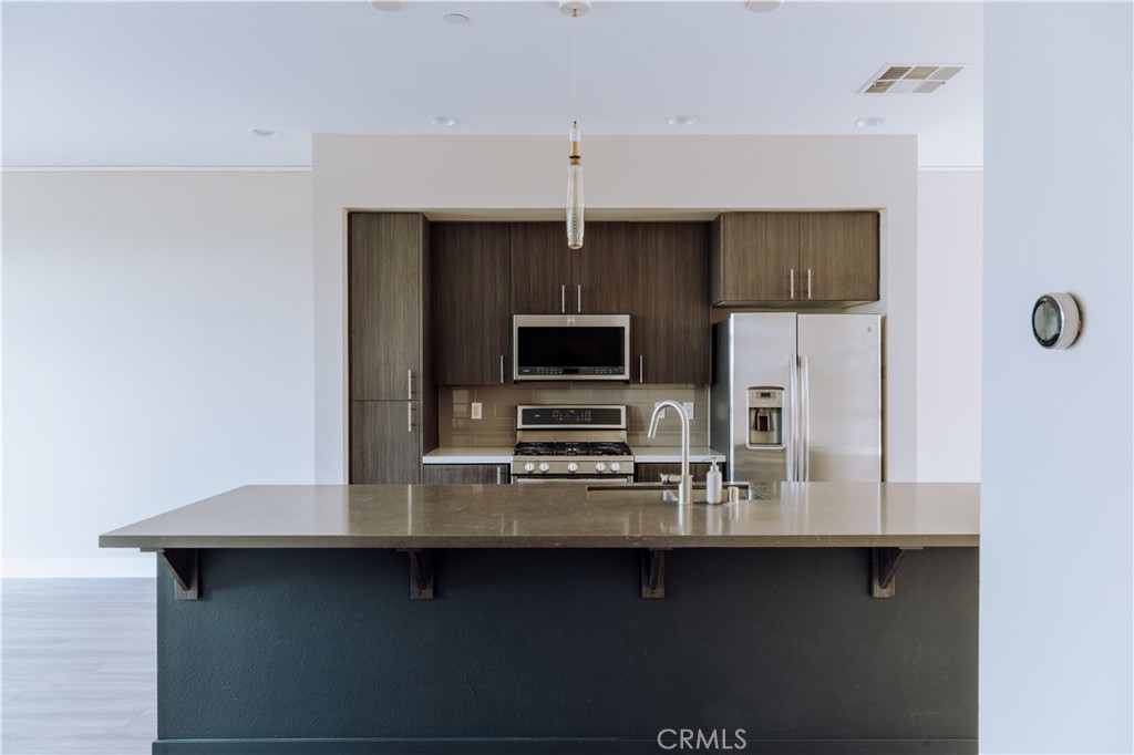 2753 Waverly Drive 1103