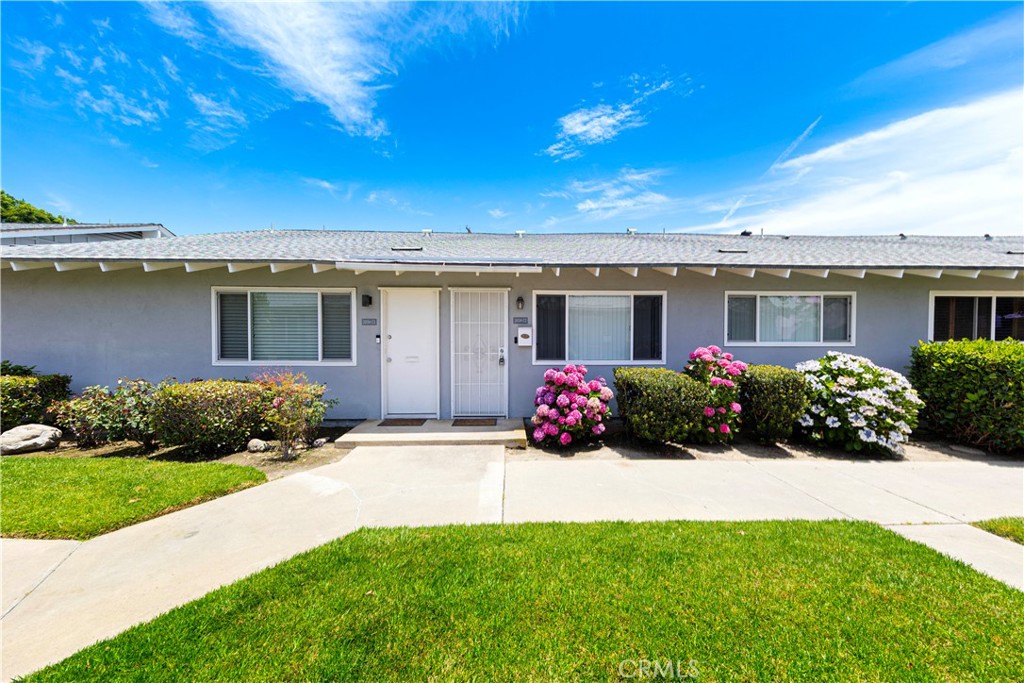 This beautiful condo has been renovated and kept up very nicely! Fireplace. Freshly painted, wood flooring, new recessed lighting. Large patio that opens up to the 1 car assigned carport. Ceiling fans in all rooms. Clean and tidy community with pool, spa and other amenities. Close to freeways, shopping centers and schools! Foothill High School, Hewes Middle School, and Loma Vista Elementary. Come check out this great unit!