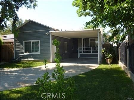 Photo of 15709 Lassen Street, Granada Hills, CA 91343 (MLS # SR26217853)