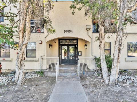 10894 Olinda 224 Sun Valley CA 91352