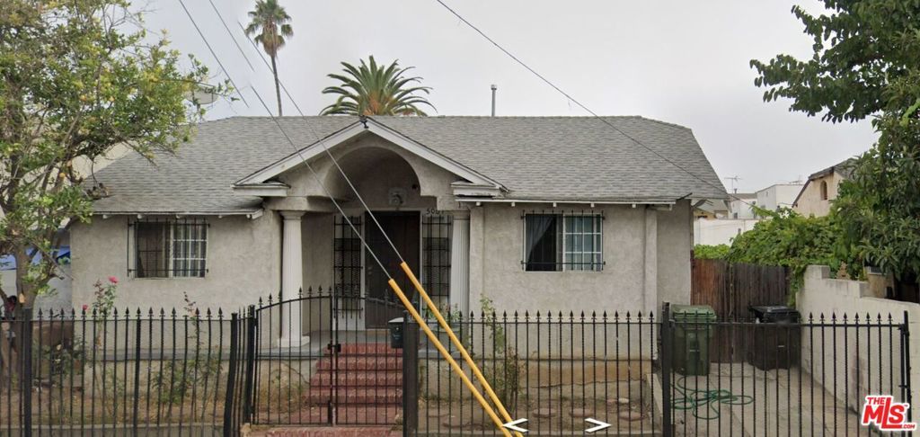 Photo of 5061 Fountain Avenue, Los Angeles, CA 90029 (MLS # 26651903)