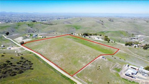 Tiny photo for 0 Sunburst Road, Paso Robles, CA 93446 (MLS # NS26023623)