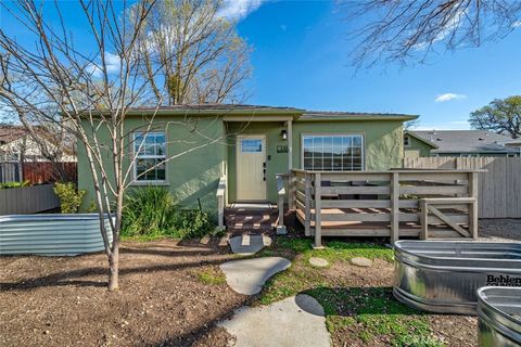 Photo of 110 8th Street, Templeton, CA 93465 (MLS # SC26036600)