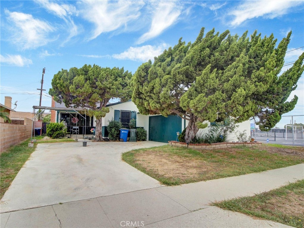 13313 Spinning Avenue
