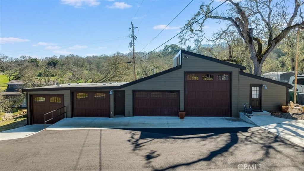 Atascadero, California, 93422, United States, 4 Bedrooms Bedrooms, ,3 BathroomsBathrooms,Residential,Active,2041530