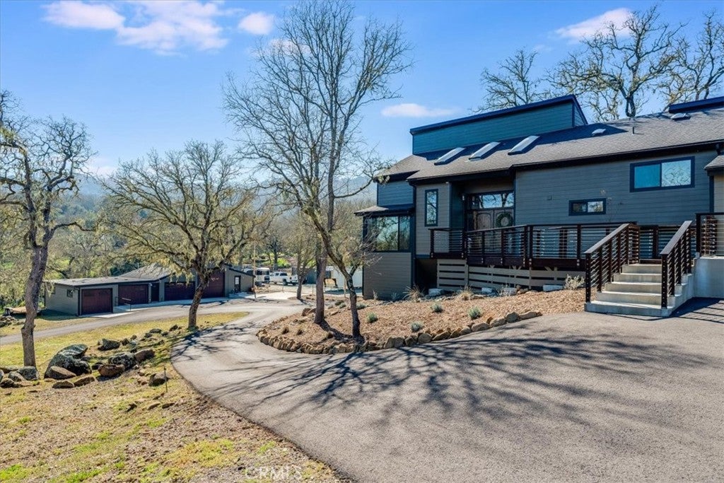Atascadero, California, 93422, United States, 4 Bedrooms Bedrooms, ,3 BathroomsBathrooms,Residential,Active,2041530