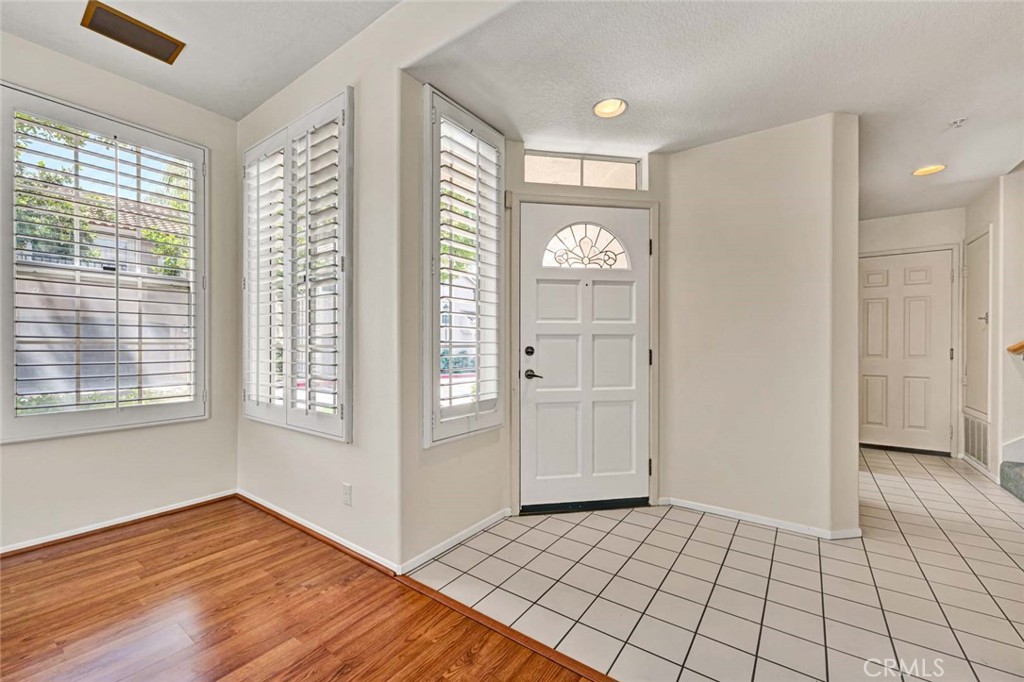 2315 Cascade