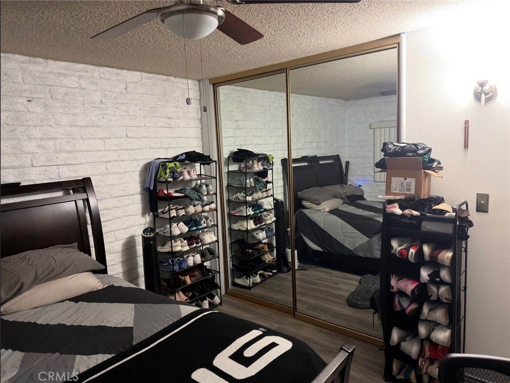 5118 Lakeview Avenue 4