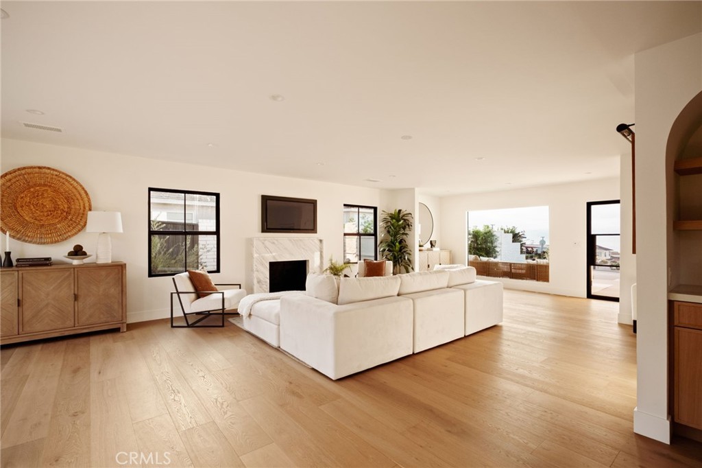 470 Camino De Encanto