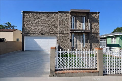 Photo of 815 N Rose AVE #C, Compton, CA 90221 (MLS # NP26233649)