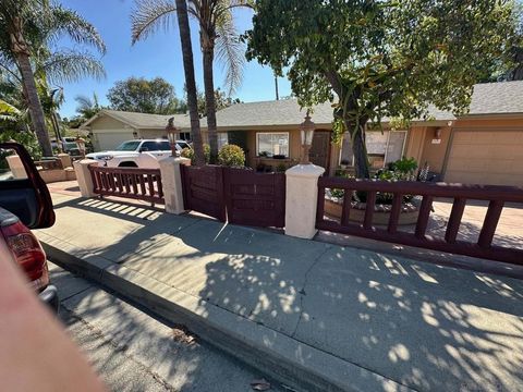 Photo of 2551 Buena Rosa, Fallbrook, CA 92028 (MLS # 260009790SD)