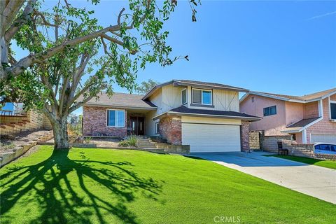 Photo of 1545 Walnut Leaf Dr, Walnut, CA 91789 (MLS # TR26039037)