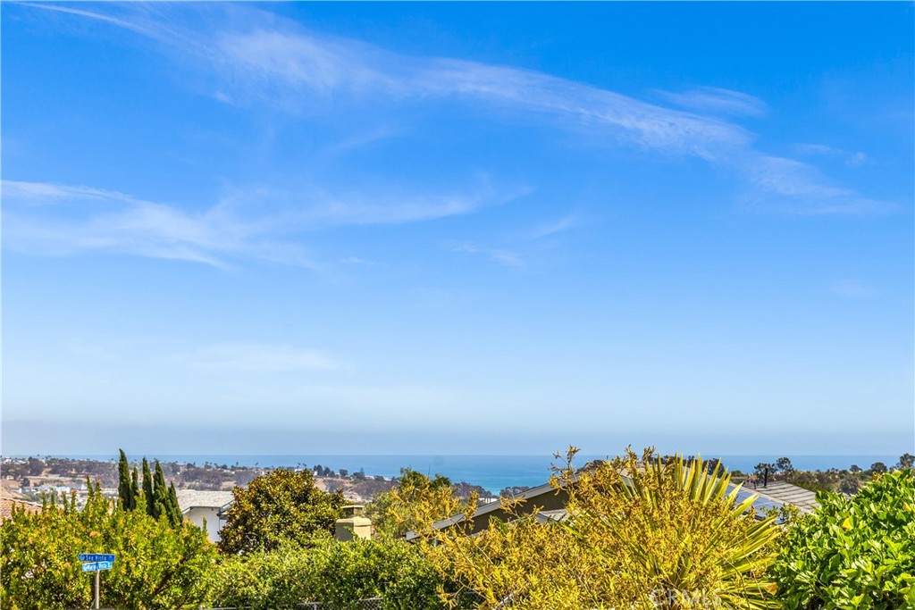 25201 Sea Vista Drive