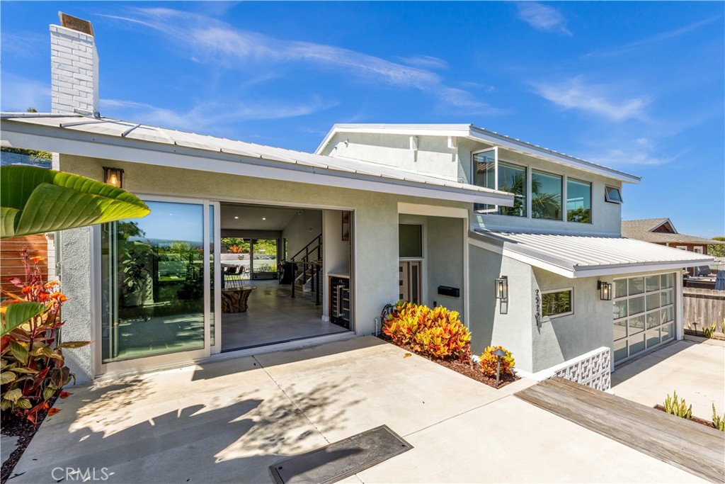 25201 Sea Vista Drive