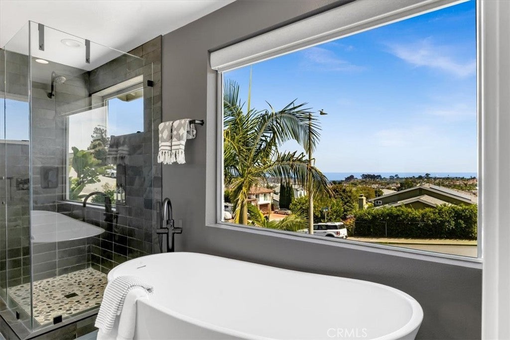 25201 Sea Vista Drive, Dana Point CA 92629 - Photo 32