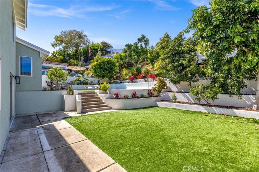 25201 Sea Vista Drive, Dana Point CA 92629 - Photo 9