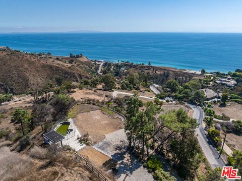 Photo of 22105 Carbon Mesa Road, Malibu, CA 90265 (MLS # 26701375)