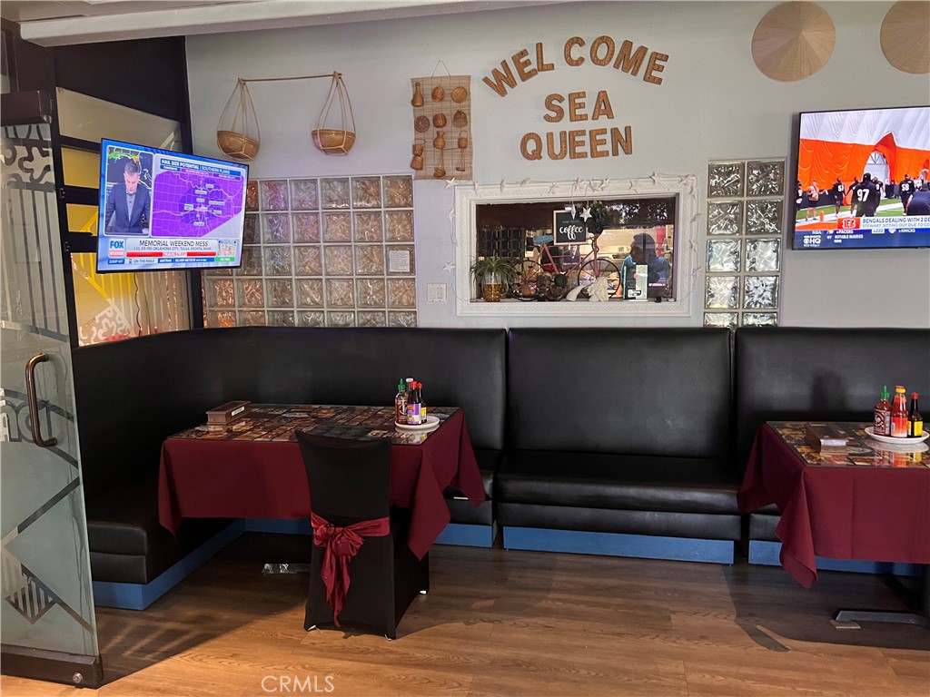 965 W Foothill Boulevard