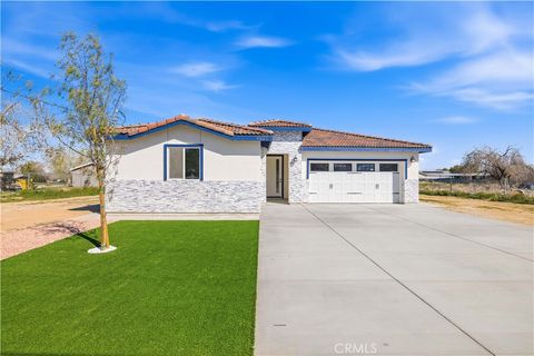 Photo of 9827 E Avenue S2, Littlerock, CA 93543 (MLS # SR26088994)