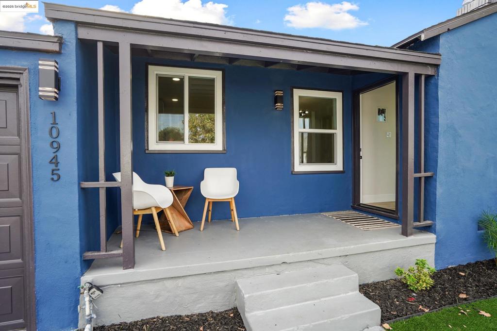 OAKLAND - Residential