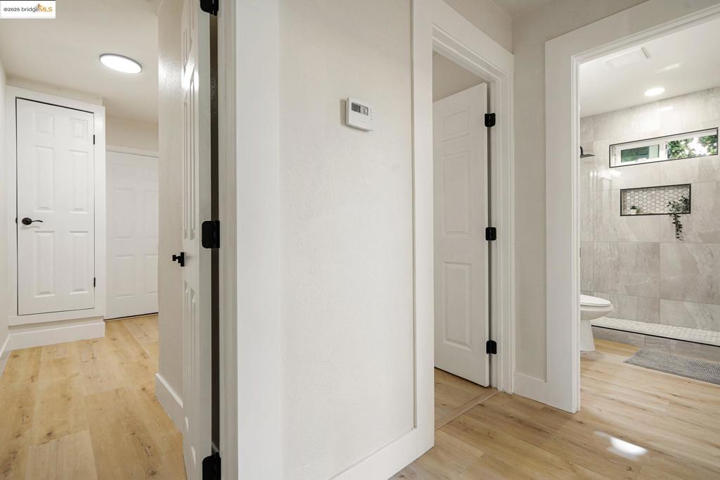 OAKLAND - Residential