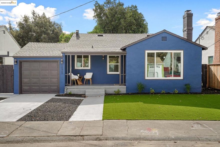 Welcome to this beautifully remodeled home featuring 2 bedrooms, 1 bath and a spacious open concept layout. Enjoy modern living with updated amenities and stylish finishes throughout. This home offers both comfort and convenience. New kitchen and appliances, New Bathrooms and a Beautiful private low maintenance, landscaped backyard makes this home unique and perfect for entertaining. Don't wait!!! Schedule your showing today!!!!Don't miss out on this opportunity to make it yours!