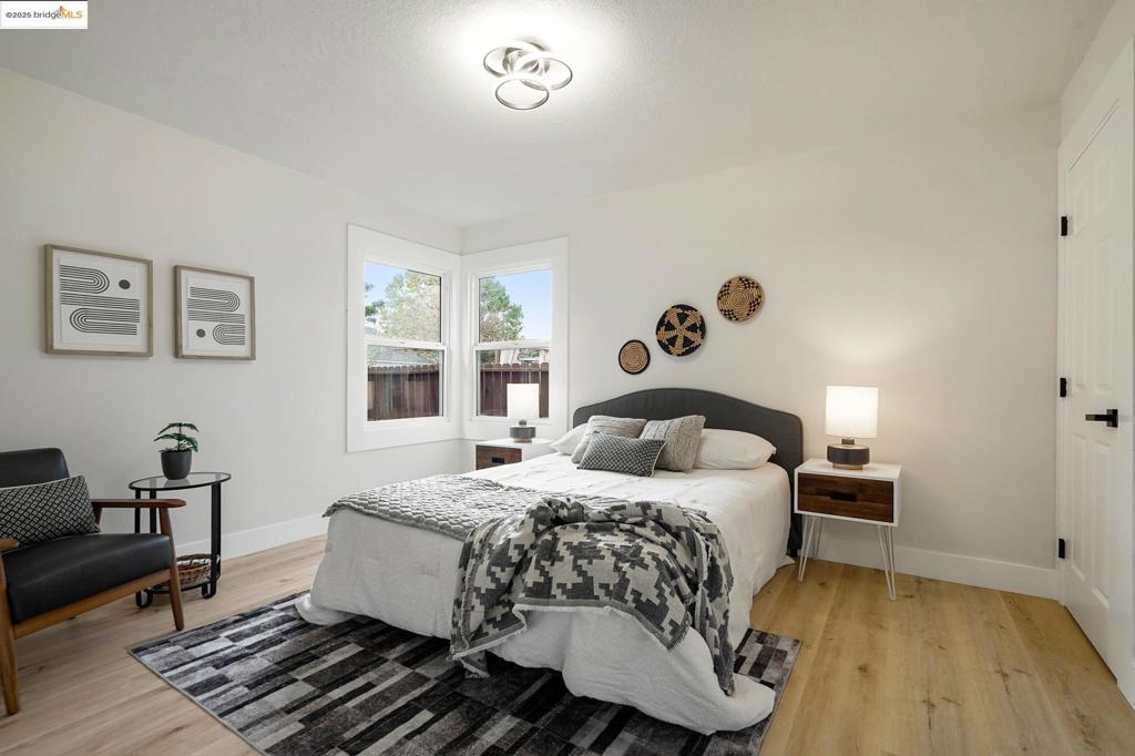 OAKLAND - Residential
