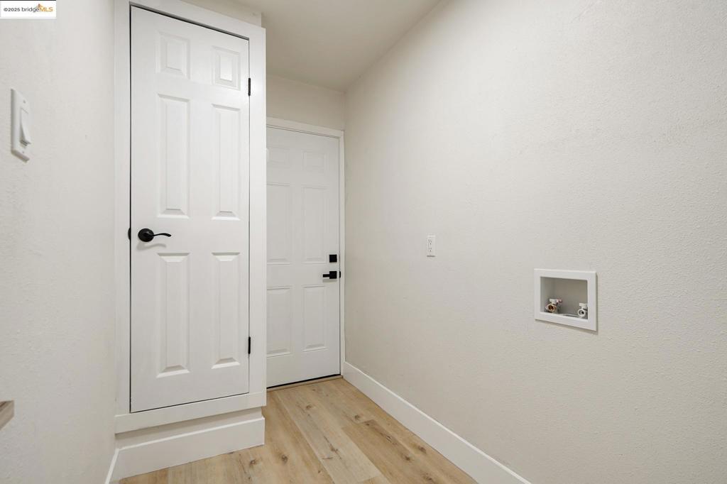 OAKLAND - Residential