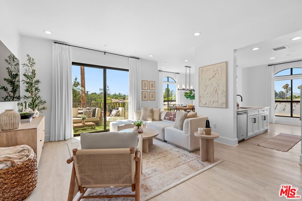 Photo of 5015 Balboa Boulevard #408, Encino, CA 91316 (MLS # 25574321)