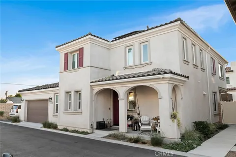 352 Alice Ave, Rialto, CA 92376 - MLS#: IV25236868