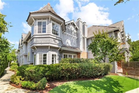 Photo of 18135 Burbank Boulevard #3, Tarzana, CA 91356 (MLS # SR25230171)