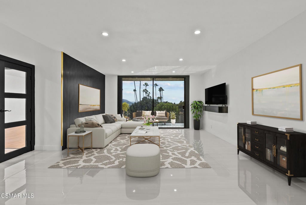 1401 Valley View Road 426