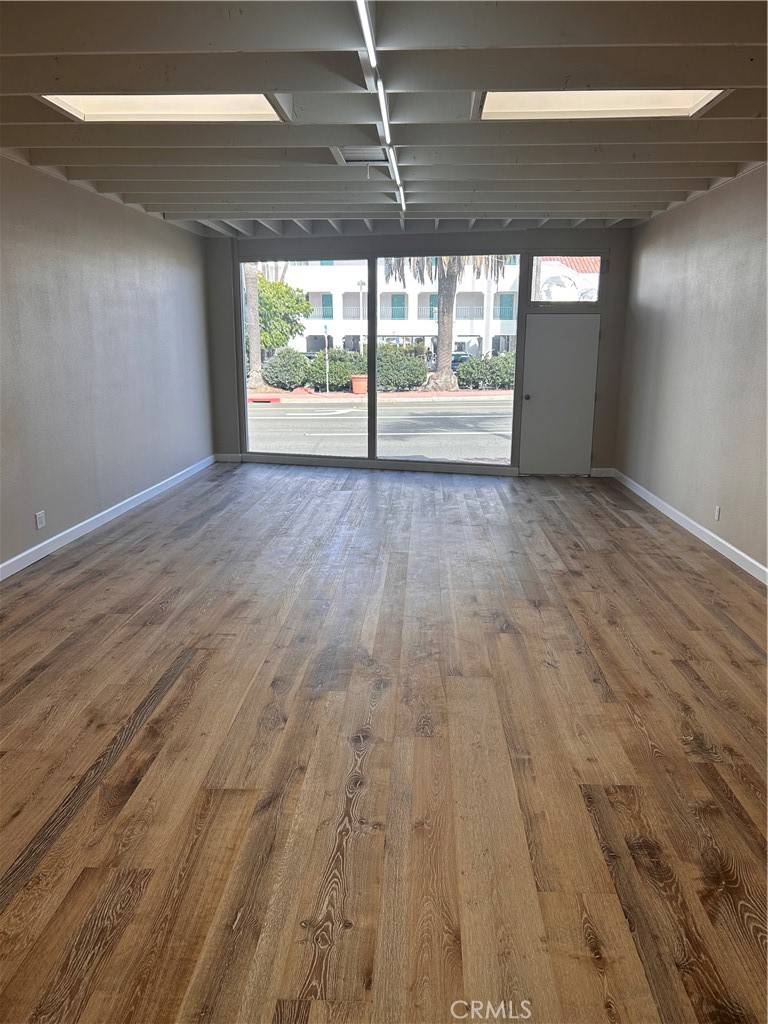 1602 N El Camino Real