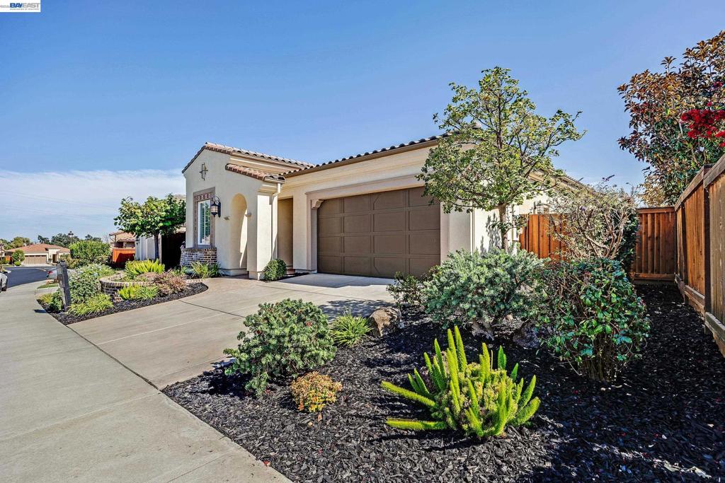 1930 Barbaresco Ln