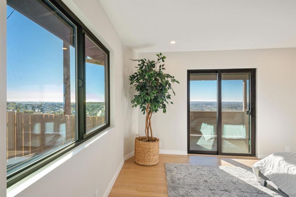 La Mesa - Residential