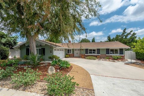 Photo of 23313 Cohasset Street, West Hills, CA 91304 (MLS # SR26149258)