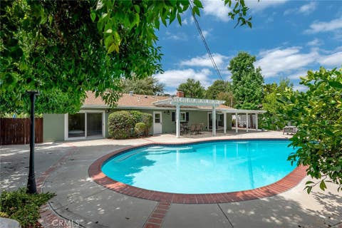 Tiny photo for 23313 Cohasset Street, West Hills, CA 91304 (MLS # SR26149258)