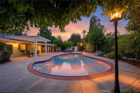 Tiny photo for 23313 Cohasset Street, West Hills, CA 91304 (MLS # SR26149258)