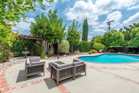 Tiny photo for 23313 Cohasset Street, West Hills, CA 91304 (MLS # SR26149258)