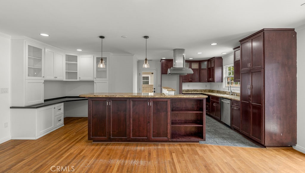 5451 E Daggett