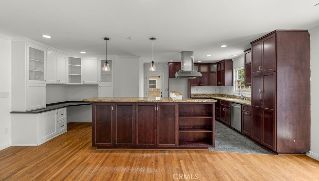 5451 E Daggett