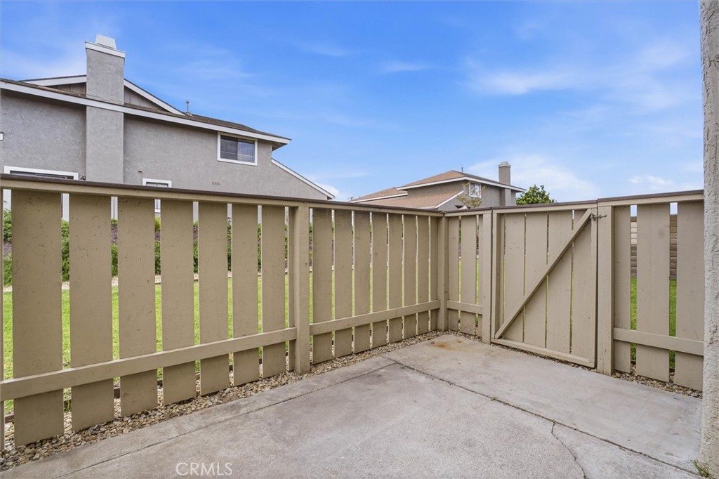 1192 Sumner D