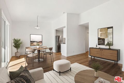 Photo of 836 Ashland Avenue #6, Santa Monica, CA 90405 (MLS # 26651125)